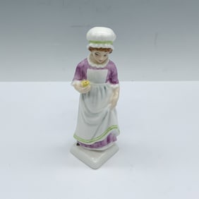 Beth HN2870 - Royal Doulton Figurine