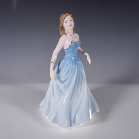Lucette HN5278 - Royal Doulton Figurine