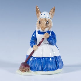 Mrs. Bunnykin Clean Sweep DB6 - Royal Doulton Bunnykins