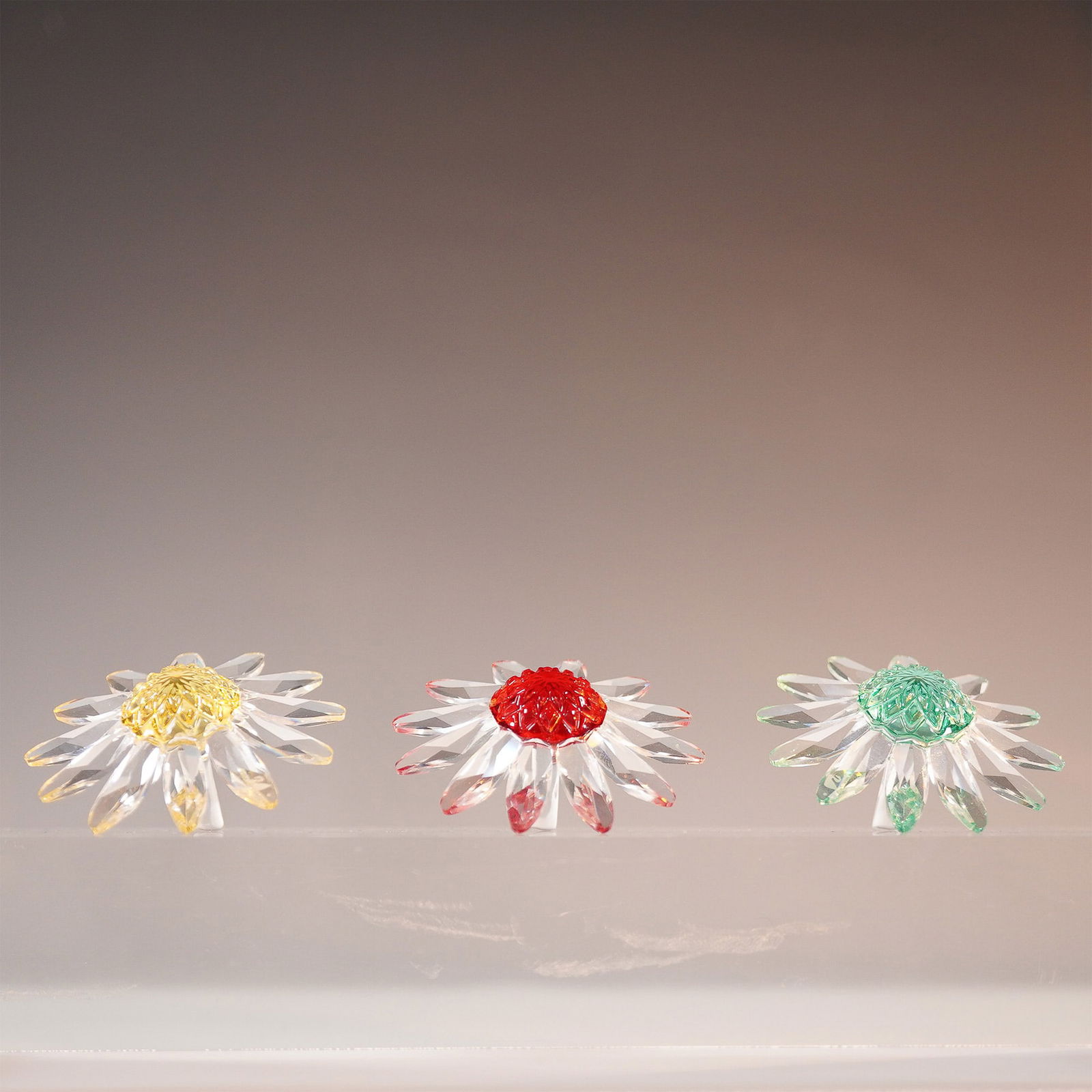 3pc Swarovski 1999 to 2001 Renewal Gift Figurines, Marguerite (1 of 4)