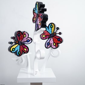 Romero Britto, Mixed Media Sculpture, 3 Butterflies w/ White Base, Signed