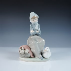 Lladro Porcelain Figurine, Girl with Ducks 1001267