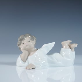 Lladro Porcelain Figurine, Reclining Angel 1004541