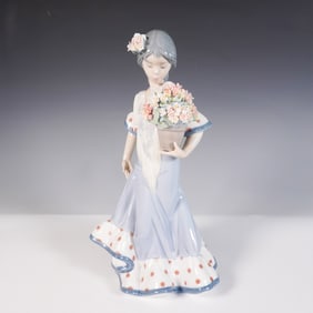 Lladro Porcelain Figurine Flor Maria 1005490
