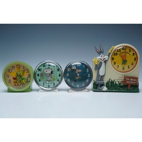 4pc Vintage Character Alarm Clocks ? Kermit, Snoopy, Bugs Bunny