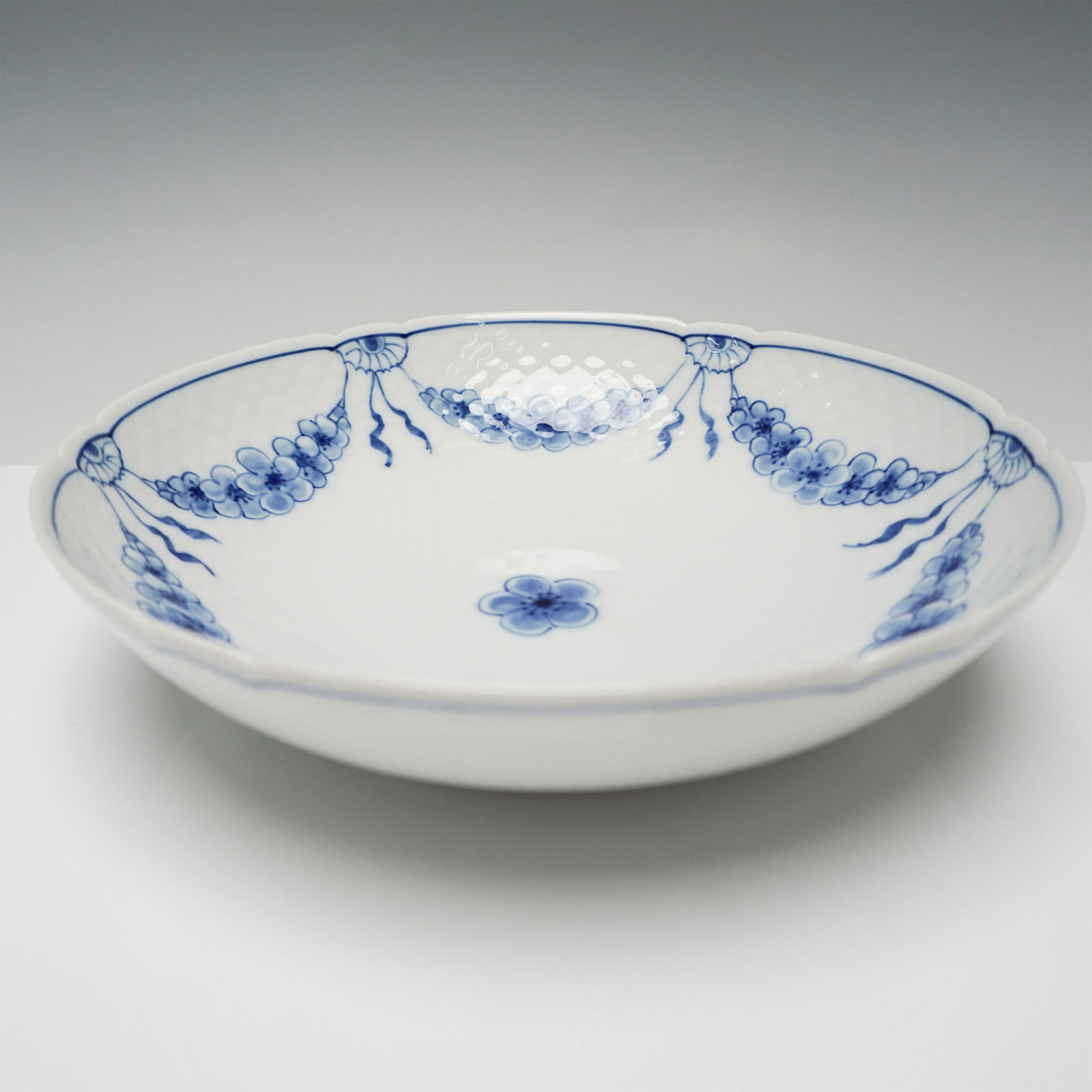 Bing & Grondahl Empire Pattern Coupe Soup Bowl (1 of 4)
