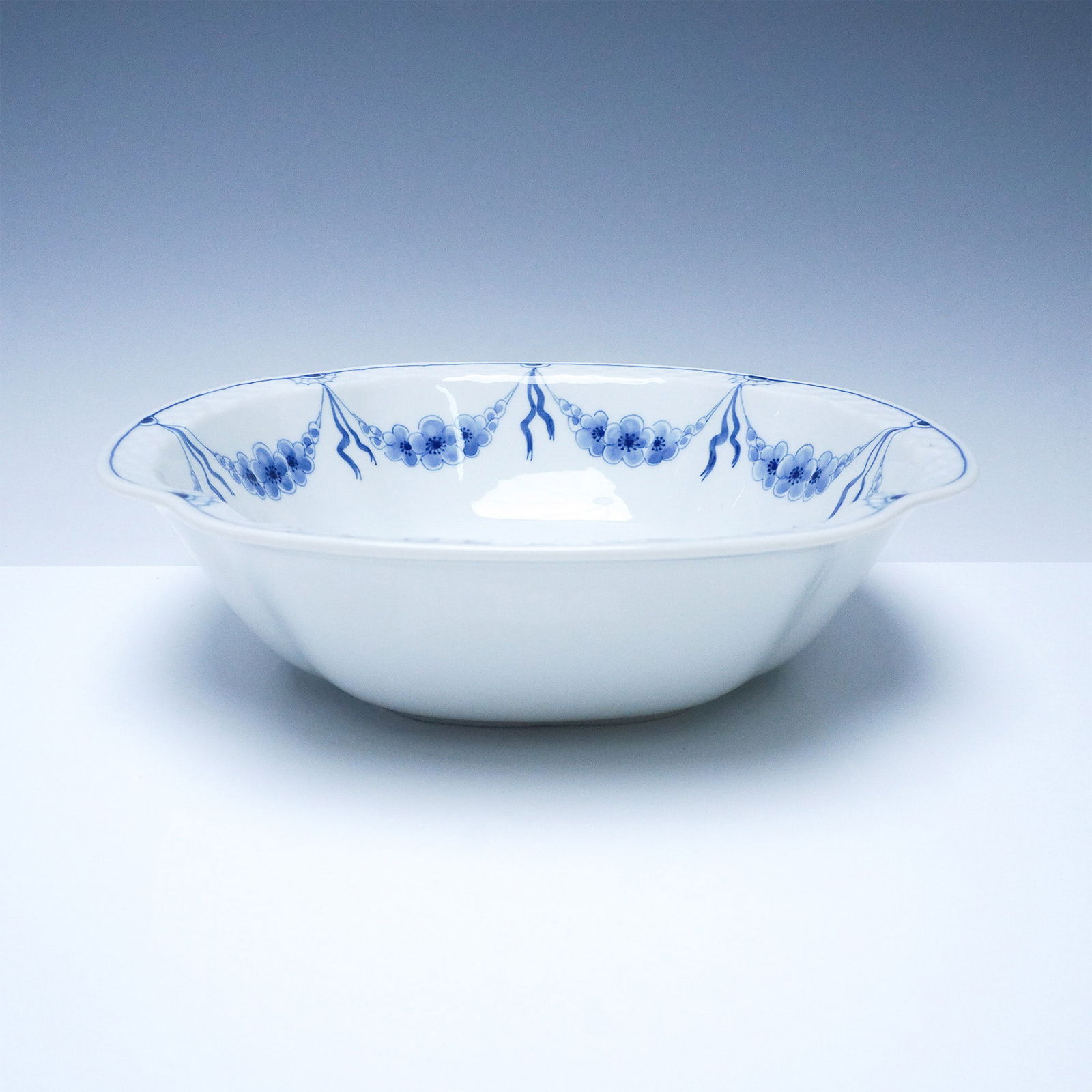 Bing & Grondahl Porcelain Salad Bowl, Empire (1 of 4)