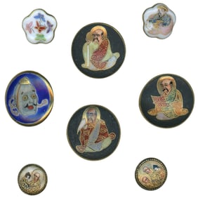 A small card of Japanese ceramic buttons