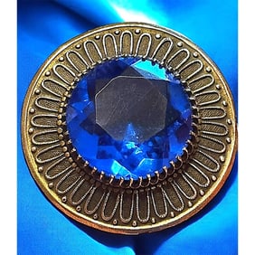 A division one large jewel button