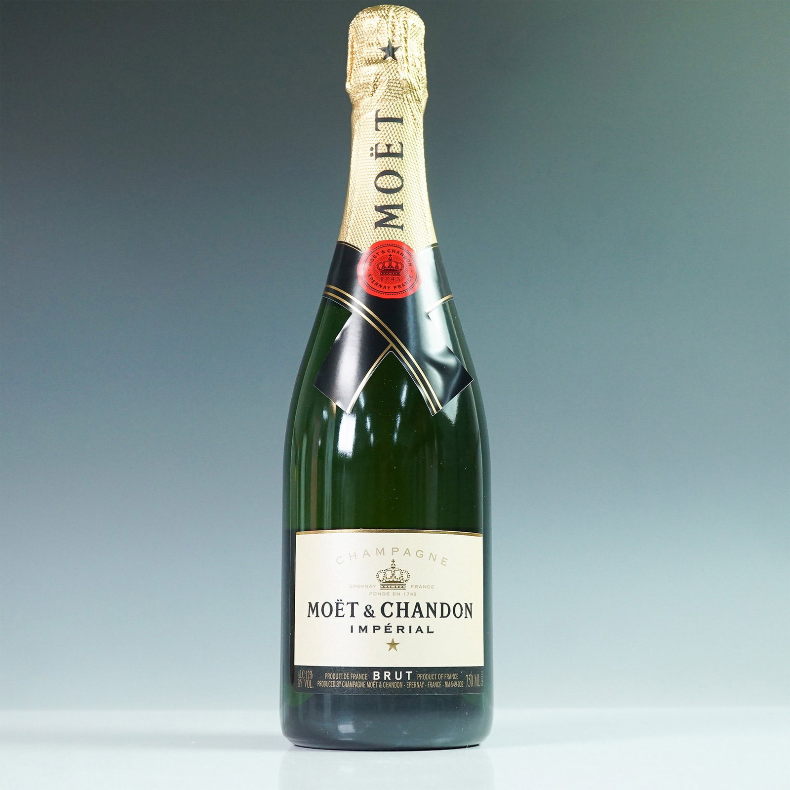 Moet & Chandon Imperial Brut Champagne, NBA Limited Edition: A 750ml bottle of Moet & Chandon Imperial Brut Champagne, presented in an NBA Limited Edition gift box. Established in 1743, Moet & Chandon is celebrated for its vibrant and well-balanced Champagnes. 