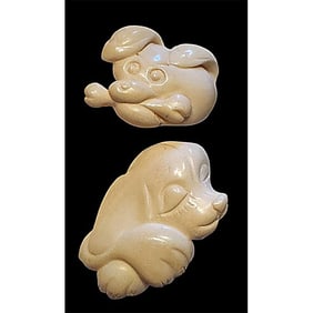 A small card of division three natural material buttons