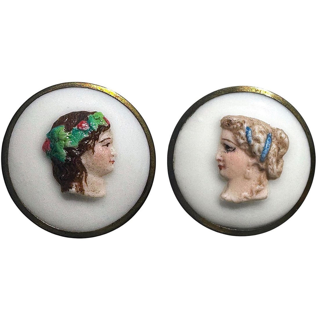 A small card of division one head buttons (1 of 4)