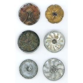 A small card of division one Lacy glass buttons