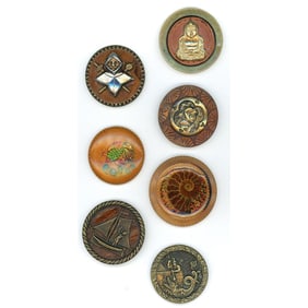 A small card of Div. 1 & 3 assorted Earth Tone buttons