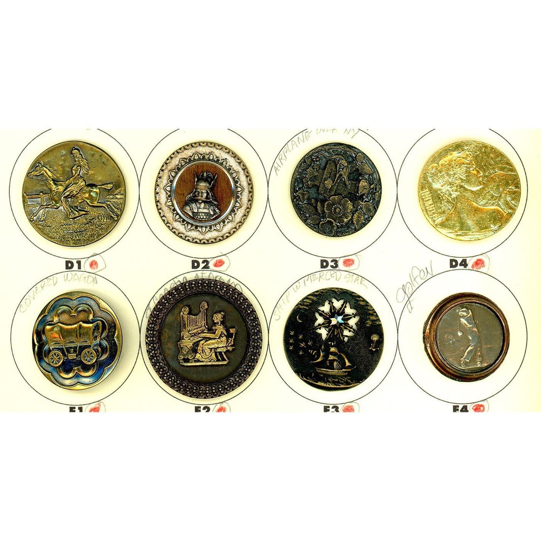 A small card of division one and three metal buttons (1 of 5)