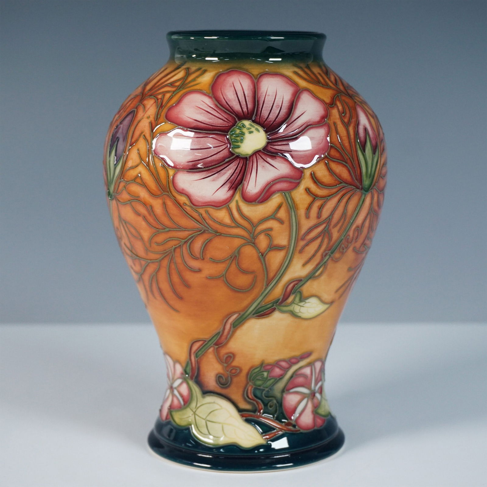 Moorcroft Pottery Small Vase, Cosmos (1 of 5)
