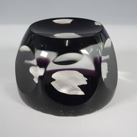 Cristal d'Albret Sulphide Paperweight Featuring Franklin D. Roosevelt