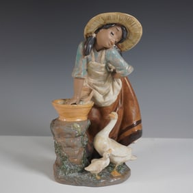 Lladro Laundry Day Gres Figurine 01012216