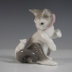 Lladro Porcelain Figurine, Cat and Mouse 01005236