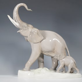 Lladro Porcelain Figurine, Elephants 1001151