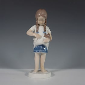 Bing & Grondahl Figurine, Little Mother Girl w/ Cat