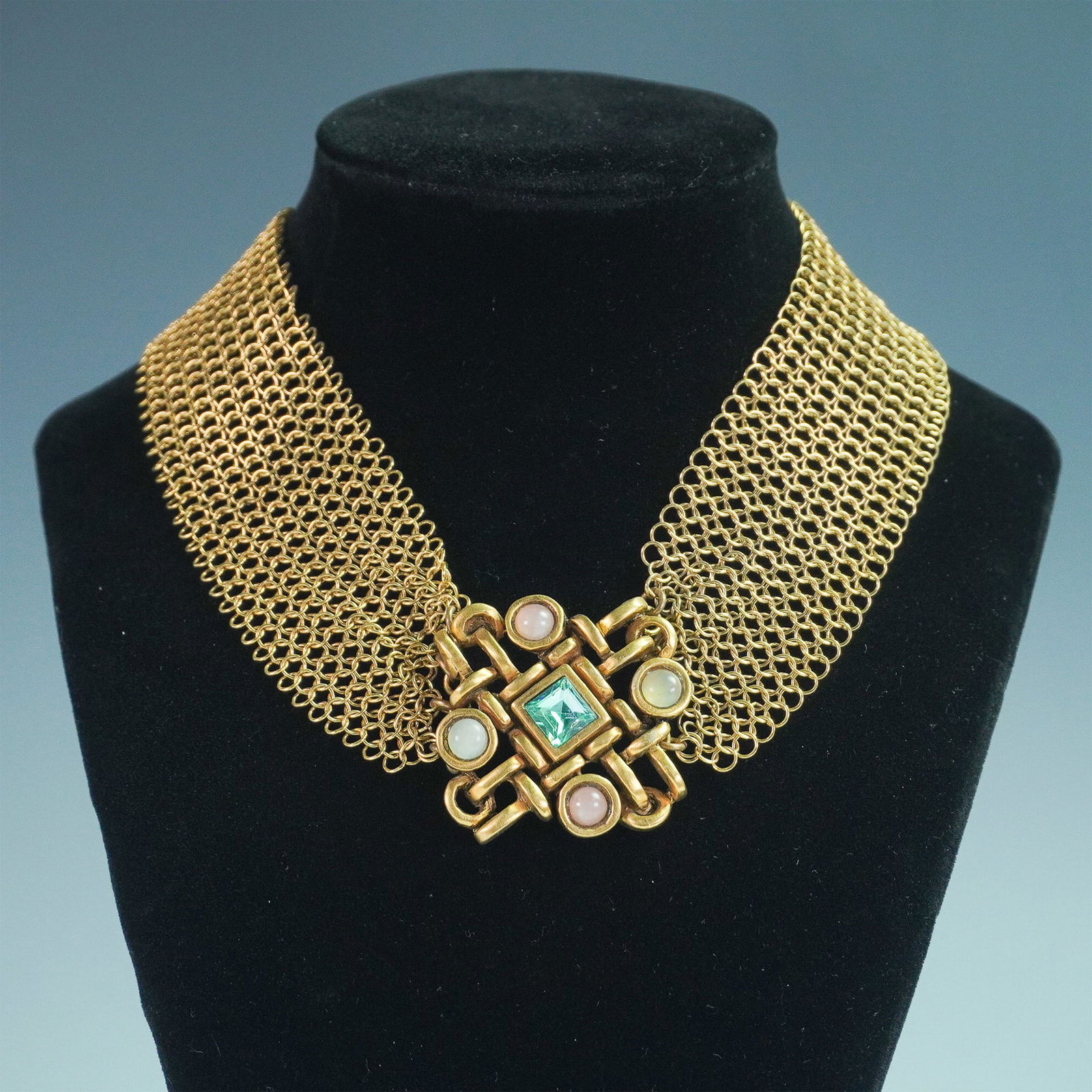 Connie Bates Gold-Tone Mesh Collar Necklace with Gemstone-Style Centerpiece (1 of 4)
