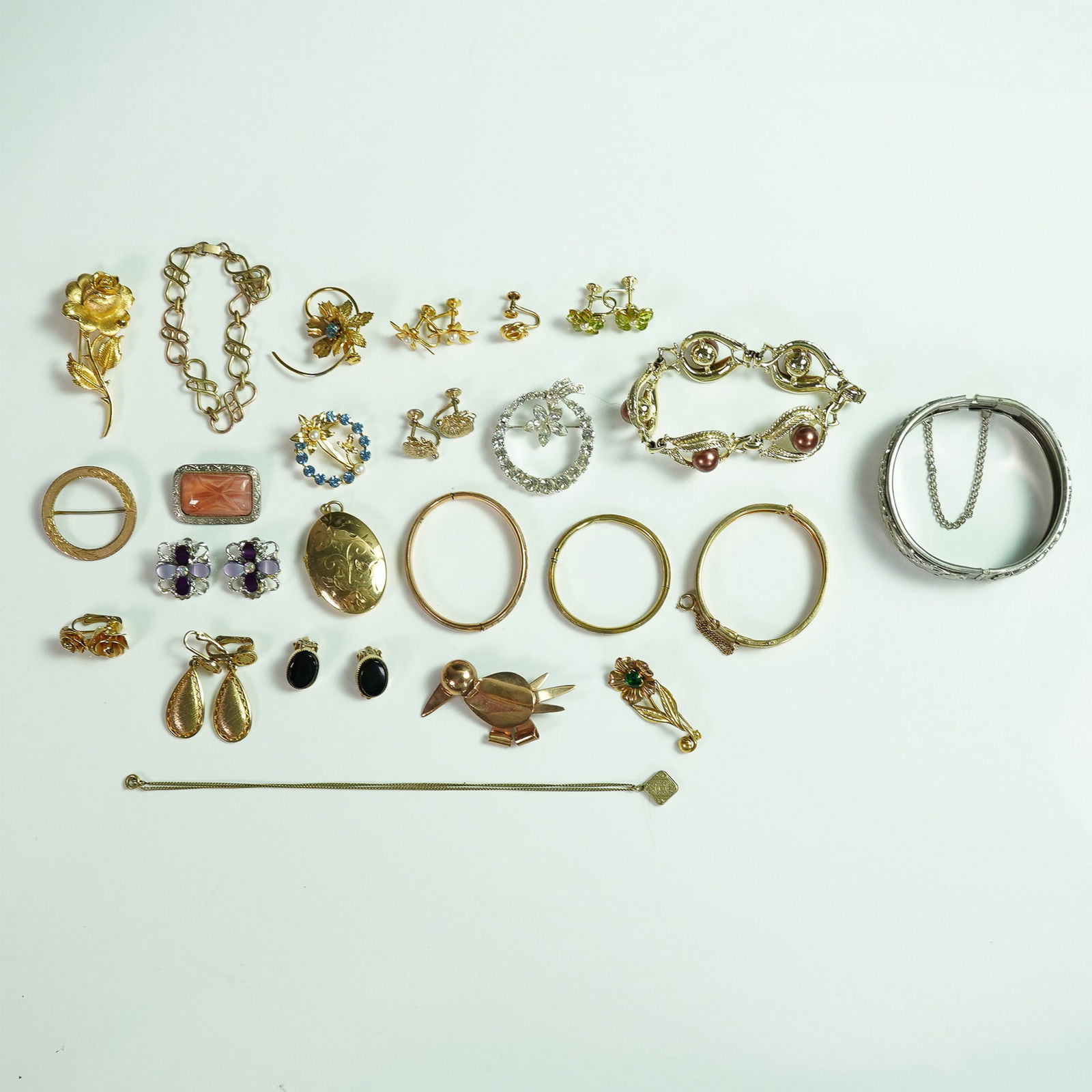 24pc Vintage Costume Jewelry Collection, Assorted Designs (1 of 11)