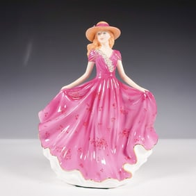 Royal Doulton Figurine, Elizabeth Figure of the Year 2014 HN 5671