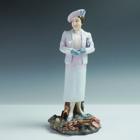 Royal Doulton Figurine, HM Queen Elizabeth Queen Mother HN3994