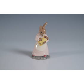 Royal Doulton Bunnykins Figurine, Mother and Baby DB167 (1 of 4)