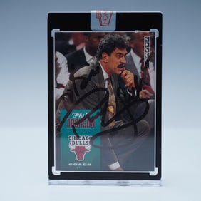SkyBox Phil Jackson Chicago Bulls Autographed Basketball Card