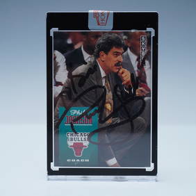 SkyBox Phil Jackson Chicago Bulls Autographed Basketball Card (1 of 2)