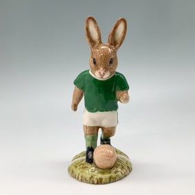 Royal Doulton Bunnykins Figurine, Footballer DB117 w/ Box