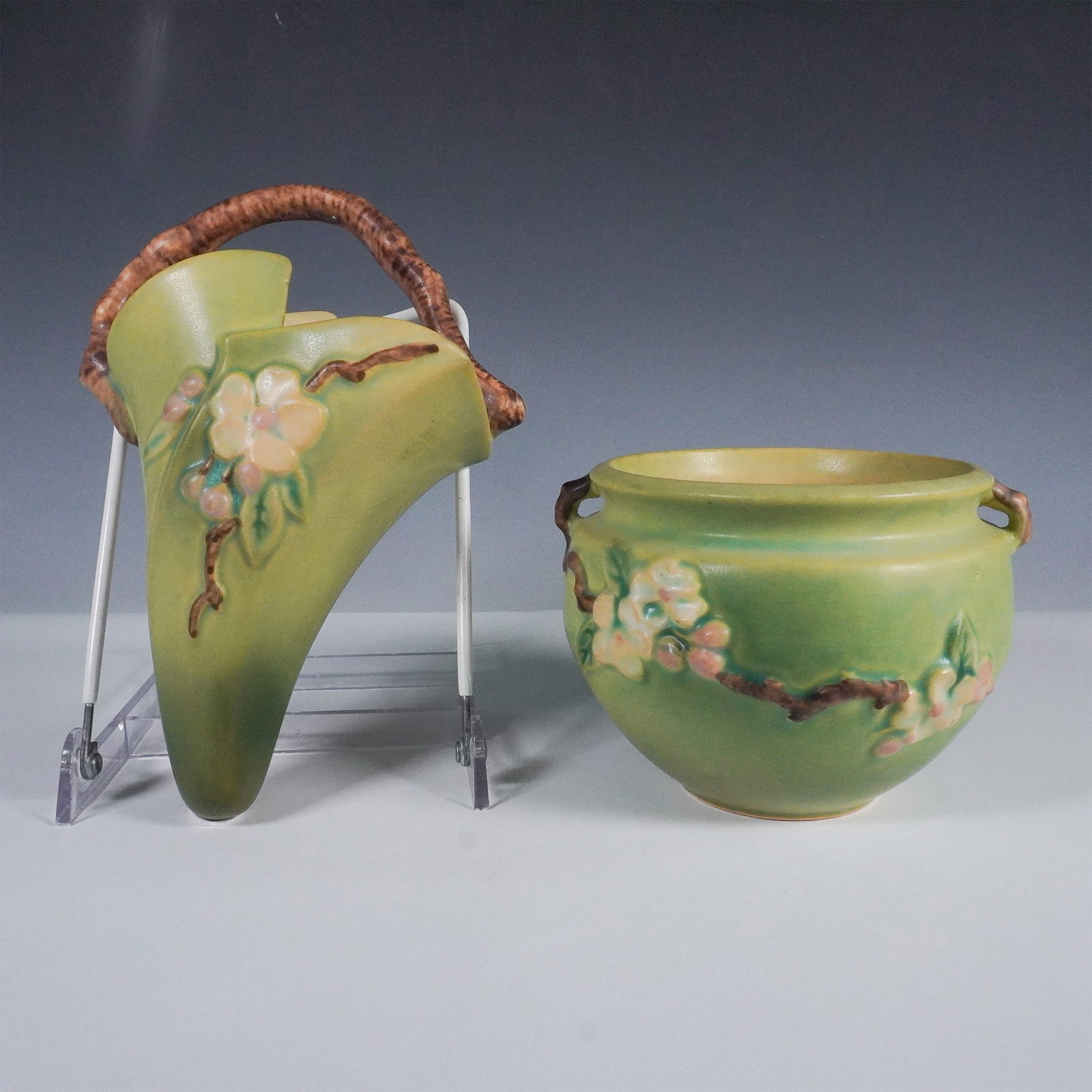 2pc Roseville Pottery Apple Blossom Green Bowl Planter and Wall Pocket (1 of 5)