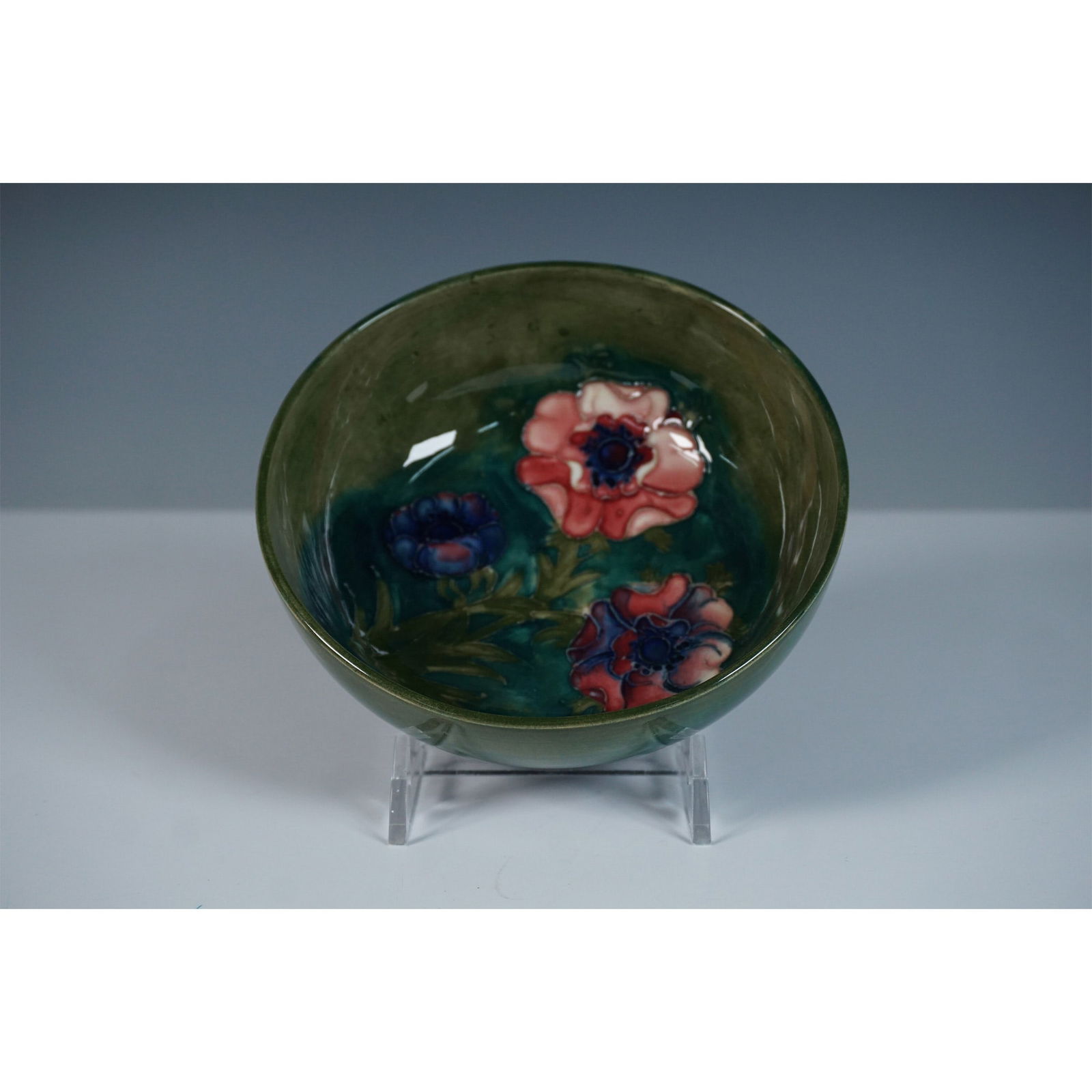 Moorcroft Pottery Bowl, Anemone (1 of 5)