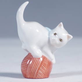 Herend Porcelain Figurine, Cat on Ball (1 of 3)