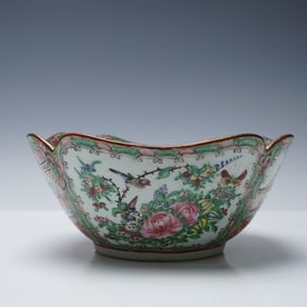 Chinese Rose Medallion Porcelain Bowl