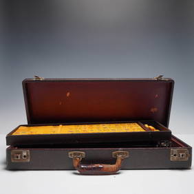 Mahjong Game Set with Bakelite Tiles in Faux Reptile Case (1 of 6)