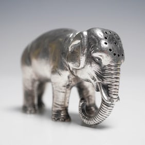 800 Silver Elephant Form Spice Shaker