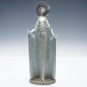 Afternoon Tea 01001428 - Lladro Porcelain Figurine