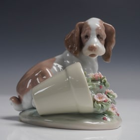 It Wasn't Me 1007672 - Lladro Porcelain Figurine