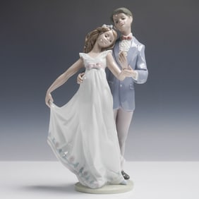 Now and Forever 1007642 - Lladro Porcelain Figurine
