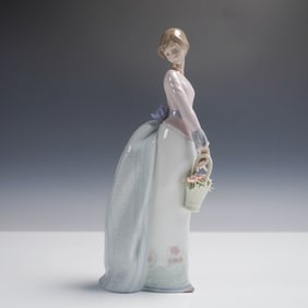 Basket of Love 1007622 - Lladro Porcelain Figurine