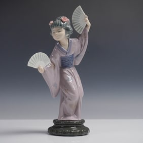 Madame Butterfly 1004991 - Lladro Porcelain Figurine