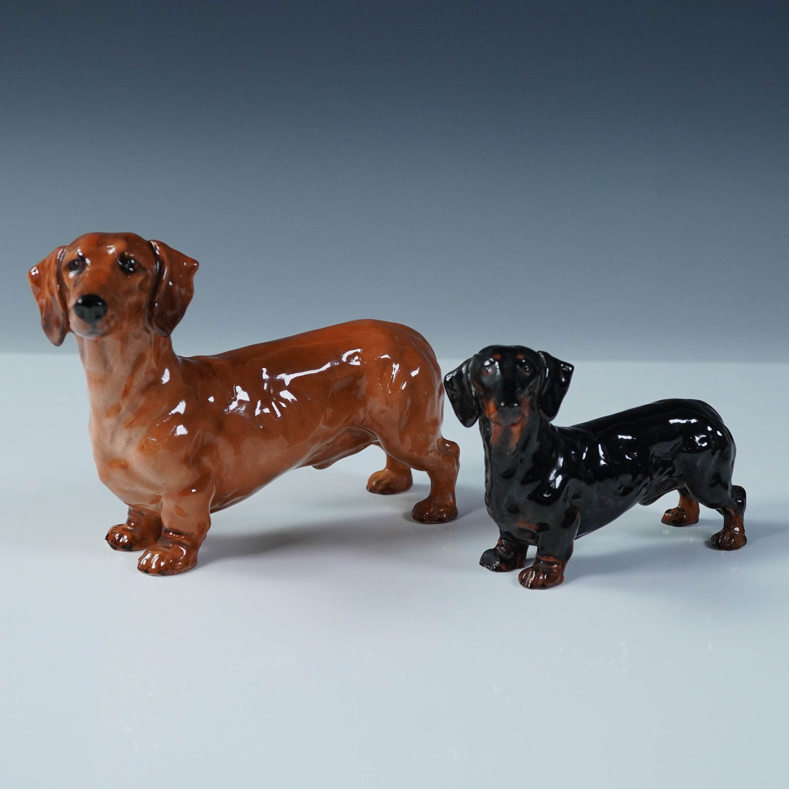 2pc Royal Doulton Dog Figurines, Dachshund HN1140,1129 (1 of 6)