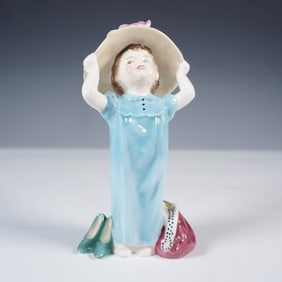 Royal Doulton Figurine, Make Believe HN2225