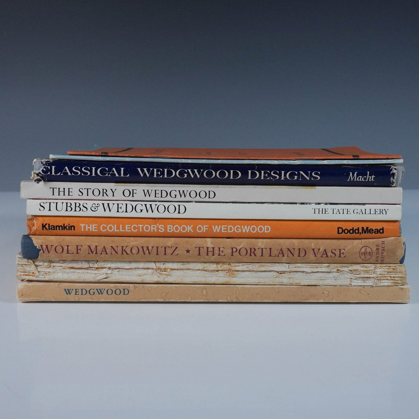 9pc Collection of Wedgwood Reference Books (1 of 10)