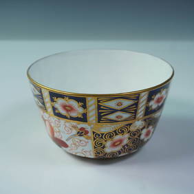 Royal Crown Derby Porcelain Bowl, Imari Pattern (1 of 4)