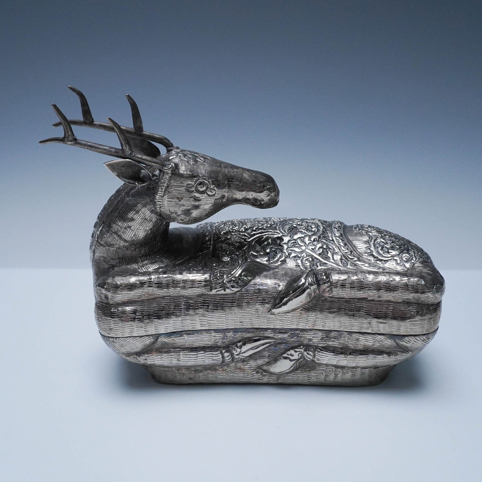 Cambodian Silver Betel Nut Figural Deer Box (1 of 5)