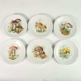 6pc Berry Haute Porcelaine Plates, Mushroom Motif